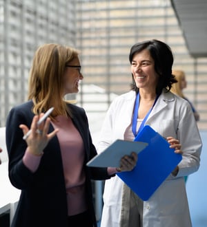 cropped-talking-women
